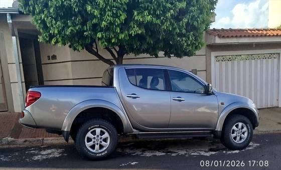 MITSUBISHI L200 TRITON 2.4 HLS 4X2 CD 16V FLEX 4P MANUAL